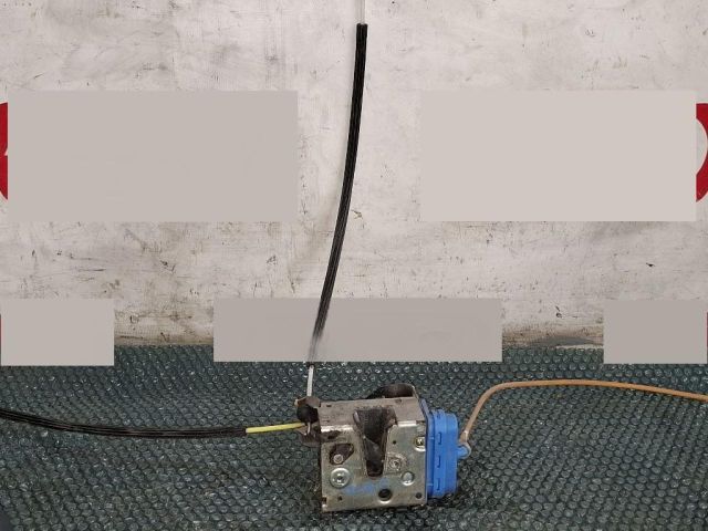 bontott AUDI A4 B5 Jobb hátsó Ajtózár