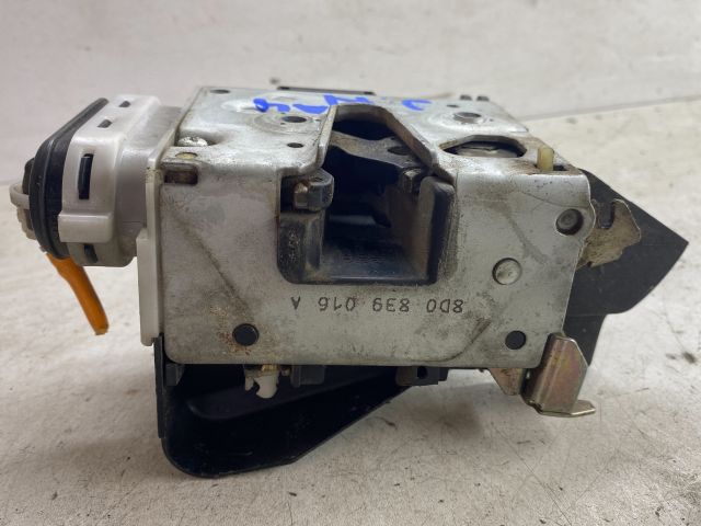 bontott AUDI A4 B5 Jobb hátsó Ajtózár