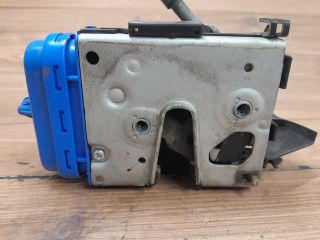 bontott AUDI A4 B5 Jobb hátsó Ajtózár