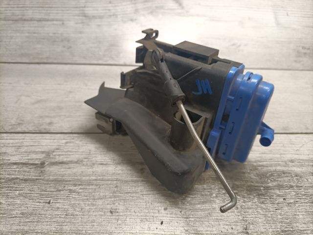 bontott AUDI A4 B5 Jobb hátsó Ajtózár