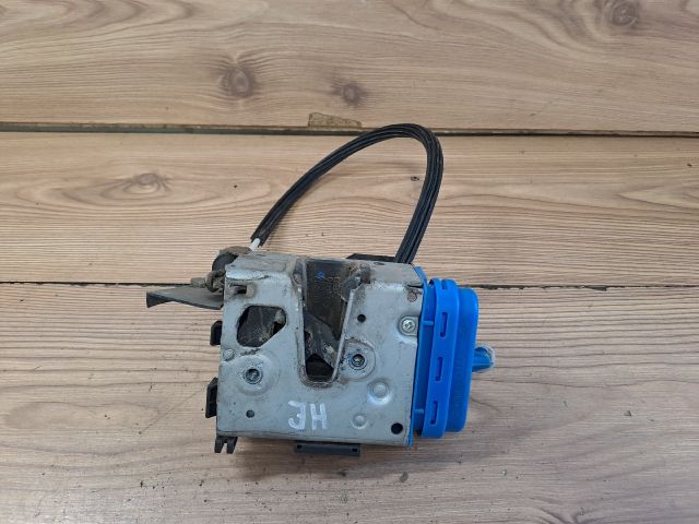 bontott AUDI A4 B5 Jobb hátsó Ajtózár