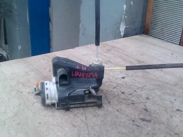 bontott AUDI A4 B5 Jobb hátsó Ajtózár