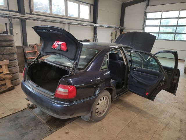 bontott AUDI A4 B5 Jobb hátsó Belső Kilincs