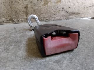 bontott AUDI A4 B5 Jobb hátsó Biztonsági Öv Csat