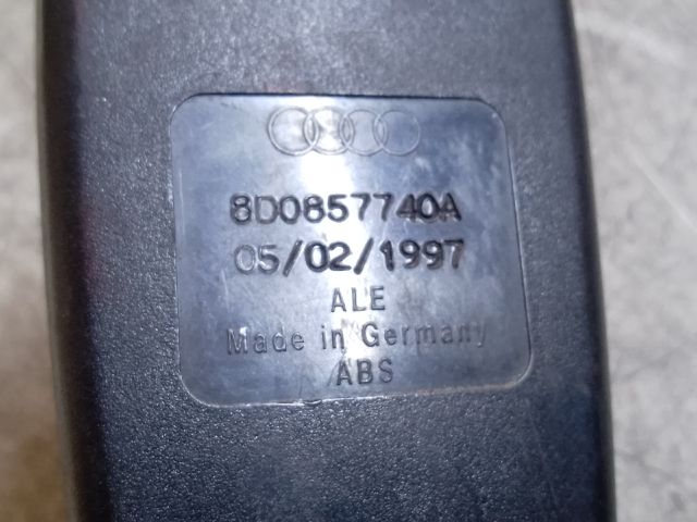 bontott AUDI A4 B5 Jobb hátsó Biztonsági Öv Csat