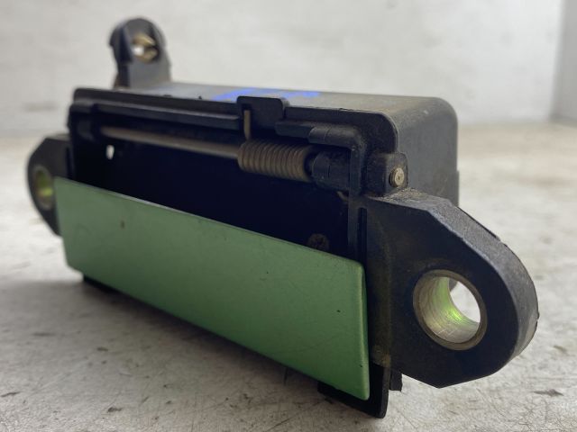 bontott AUDI A4 B5 Jobb hátsó Külső Kilincs