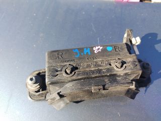 bontott AUDI A4 B5 Jobb hátsó Külső Kilincs