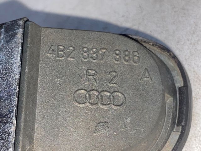 bontott AUDI A4 B5 Jobb hátsó Külső Kilincs