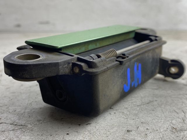 bontott AUDI A4 B5 Jobb hátsó Külső Kilincs