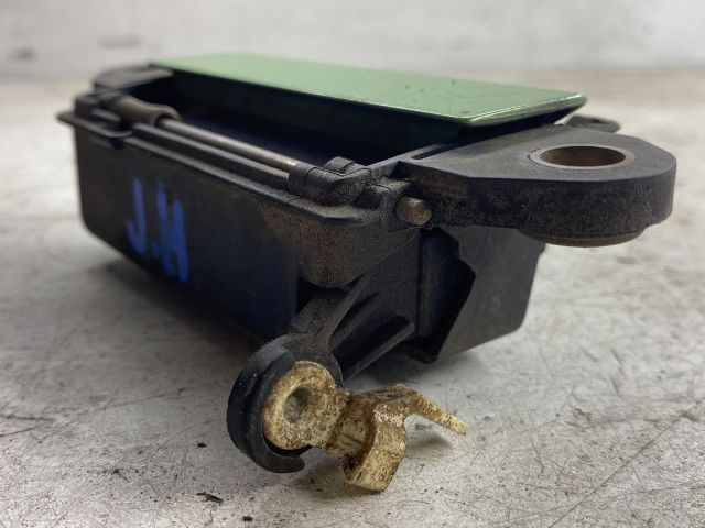 bontott AUDI A4 B5 Jobb hátsó Külső Kilincs