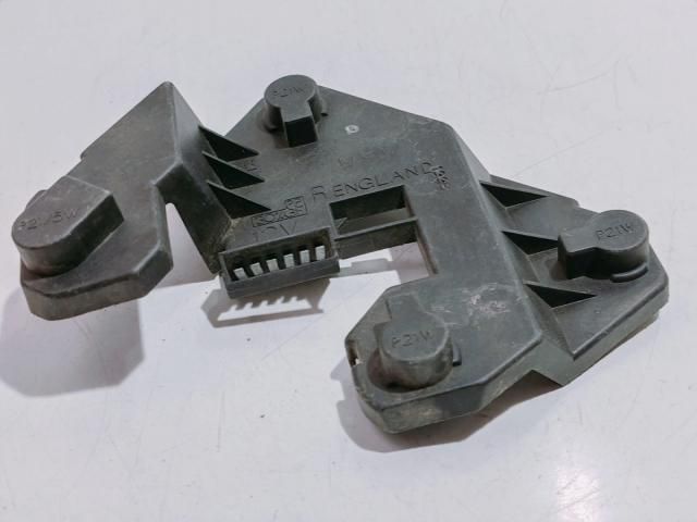 bontott AUDI A4 B5 Jobb Hátsó Lámpa Foglalat