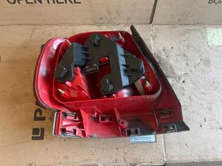bontott AUDI A4 B5 Jobb Hátsó Lámpa