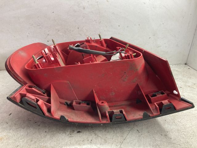 bontott AUDI A4 B5 Jobb Hátsó Lámpa