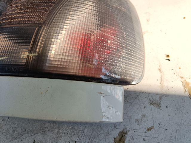 bontott AUDI A4 B5 Jobb Hátsó Lámpa