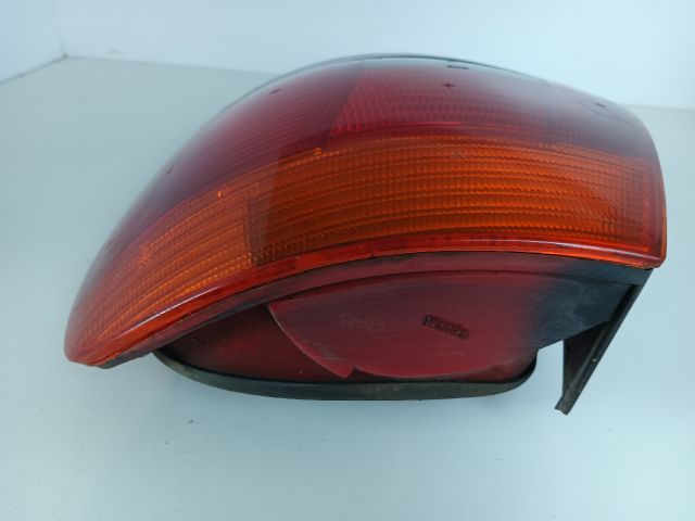 bontott AUDI A4 B5 Jobb Hátsó Lámpa