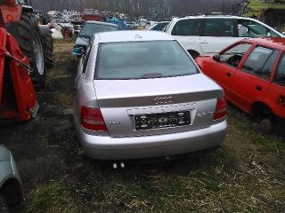 bontott AUDI A4 B5 Jobb Hátsó Lámpa