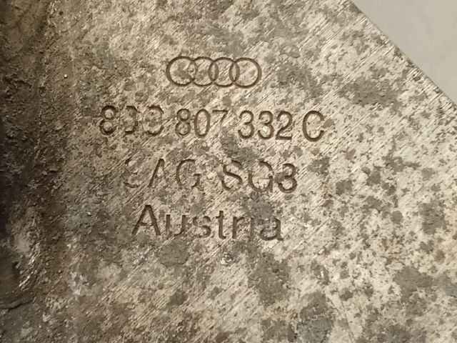 bontott AUDI A4 B5 Jobb hátsó Lökhárító Merevítő (Fém)