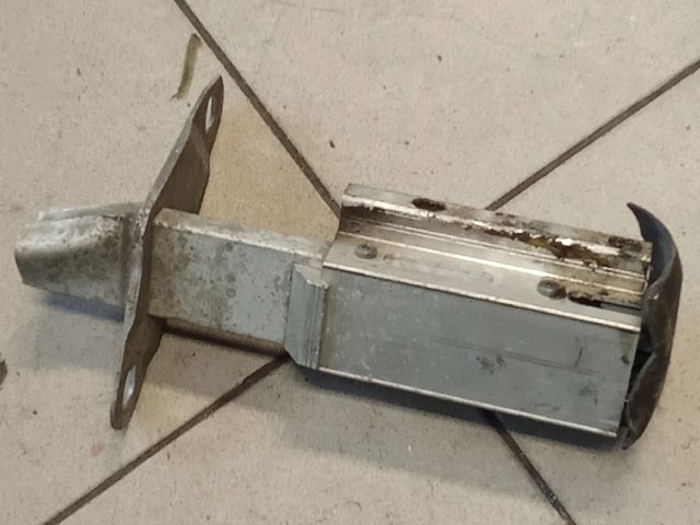 bontott AUDI A4 B5 Jobb hátsó Lökhárító Merevítő (Fém)