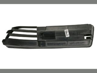 bontott AUDI A4 B5 Jobb Ködfényszóró Lámpakeret