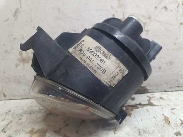 bontott AUDI A4 B5 Jobb Ködfényszóró