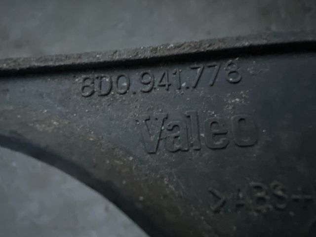 bontott AUDI A4 B5 Jobb Ködlámpa Rács