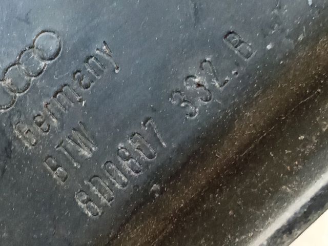 bontott AUDI A4 B5 Jobb Lökhárító Tartó Nyúlványvég