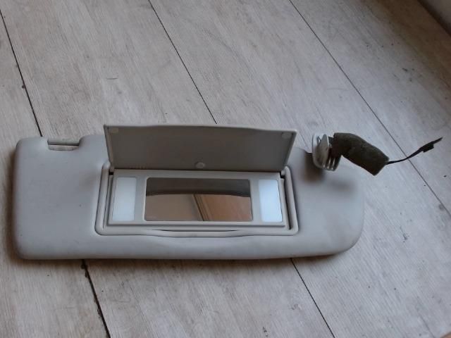 bontott AUDI A4 B5 Jobb Napellenző