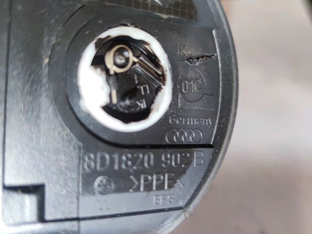 bontott AUDI A4 B5 Jobb Szellőző