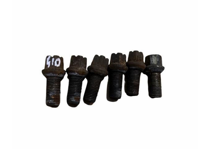 bontott AUDI A4 B5 Kerék Csavar Szett