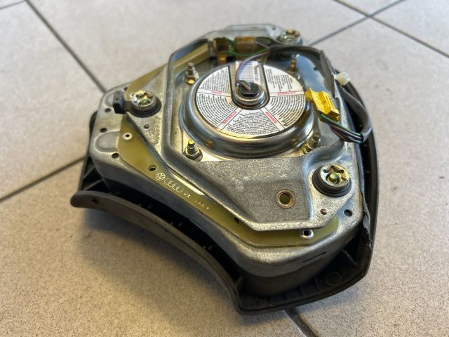 bontott AUDI A4 B5 Kormánylégzsák