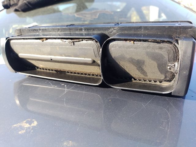 bontott AUDI A4 B5 Középső Szellőző