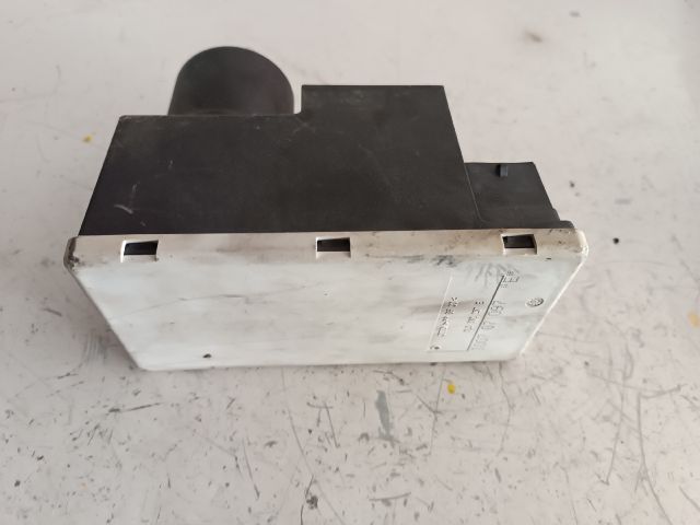 bontott AUDI A4 B5 Központizár Motor (Pozíciófüggetlen)