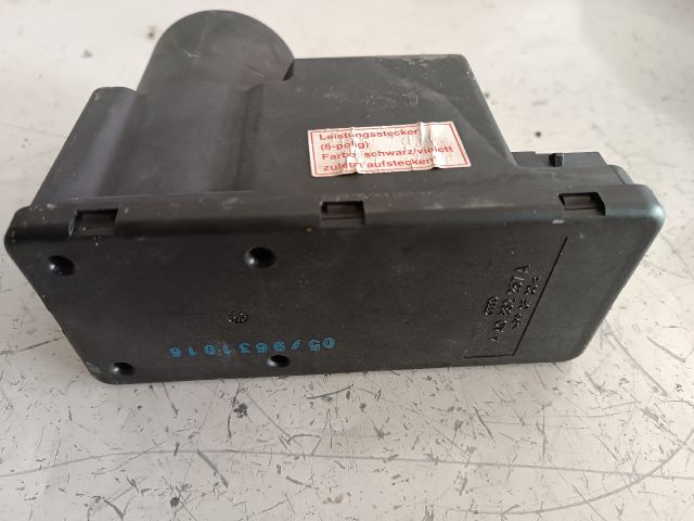 bontott AUDI A4 B5 Központizár Motor (Pozíciófüggetlen)