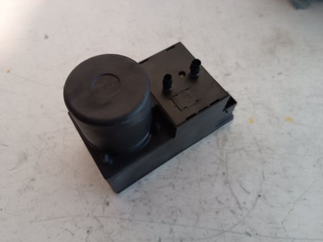 bontott AUDI A4 B5 Központizár Motor (Pozíciófüggetlen)