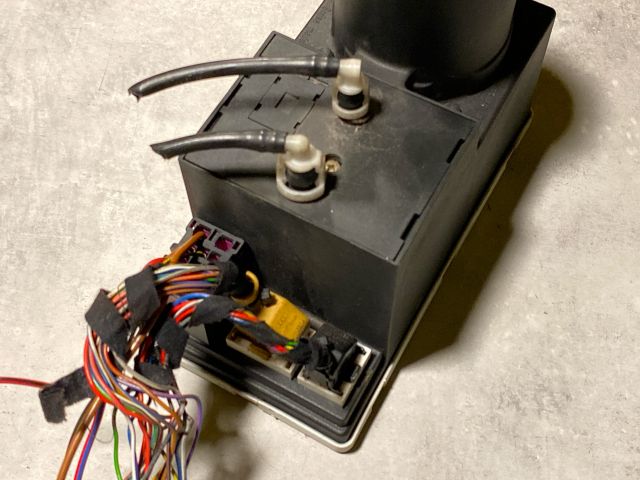 bontott AUDI A4 B5 Központizár Motor (Pozíciófüggetlen)