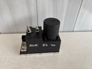 bontott AUDI A4 B5 Központizár Motor (Pozíciófüggetlen)