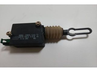 bontott AUDI A4 B5 Központizár Motor Tankajtó