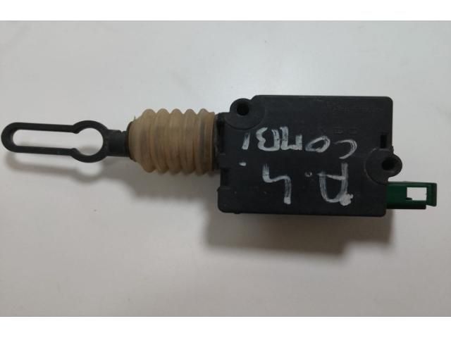 bontott AUDI A4 B5 Központizár Motor Tankajtó