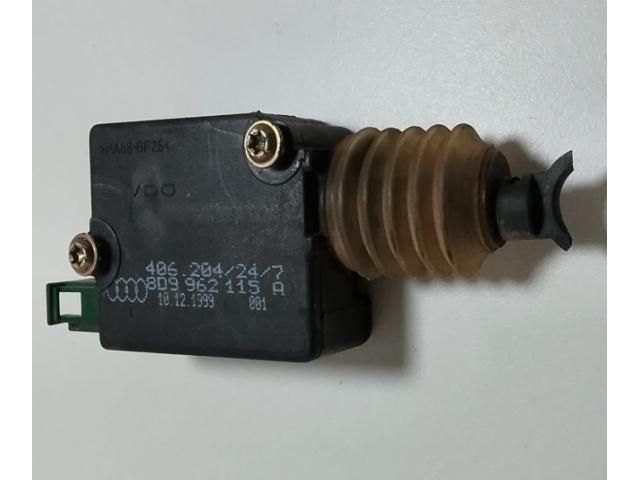 bontott AUDI A4 B5 Központizár Motor Tankajtó