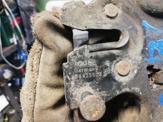 bontott AUDI A4 B5 Motorháztető Zárszerkezet