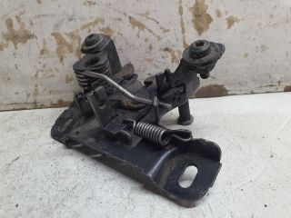 bontott AUDI A4 B5 Motorháztető Zárszerkezet