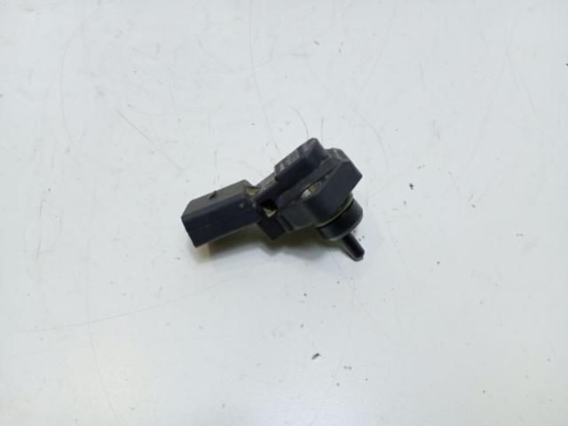 bontott AUDI A4 B5 Nyomástartó Szelep