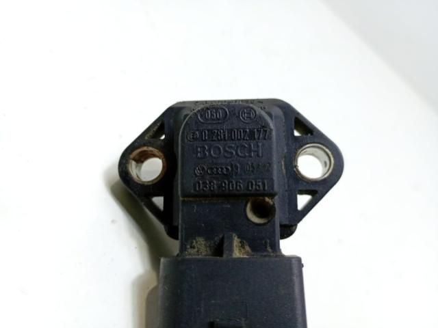 bontott AUDI A4 B5 Nyomástartó Szelep