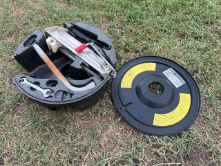 bontott AUDI A4 B5 Pótkerék Szerszámtartó