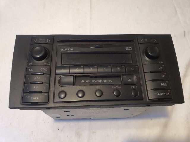 bontott AUDI A4 B5 Rádió / CD