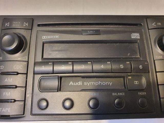 bontott AUDI A4 B5 Rádió / CD
