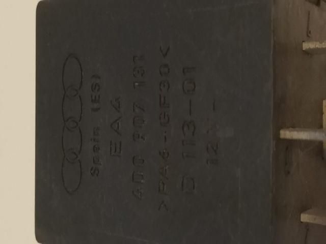 bontott AUDI A4 B5 Relé