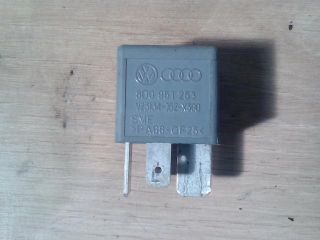 bontott AUDI A4 B5 Relé