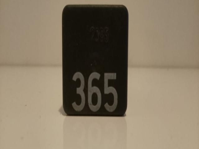 bontott AUDI A4 B5 Relé