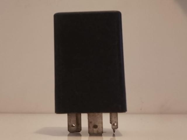 bontott AUDI A4 B5 Relé